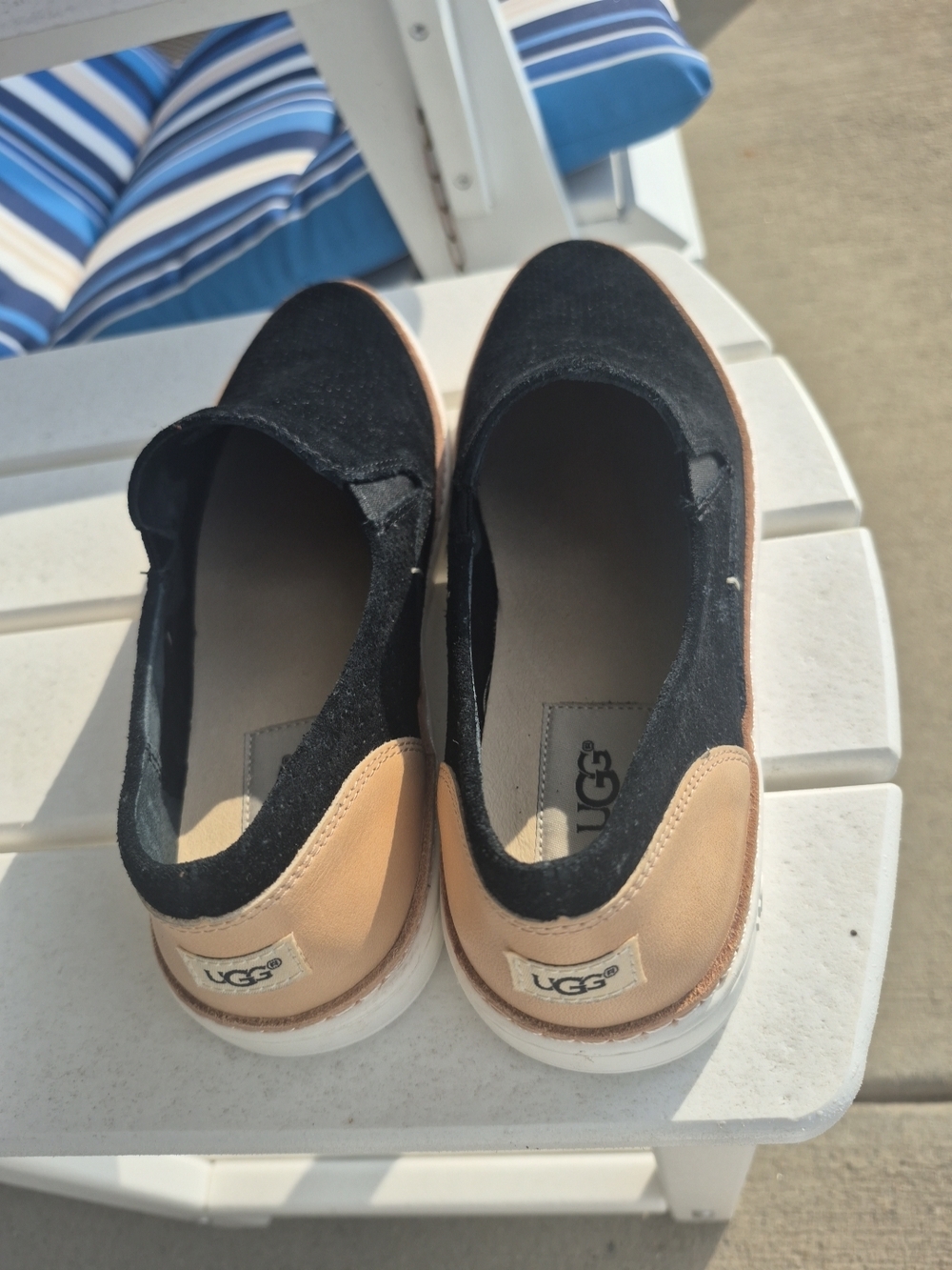 UGG Black and Tan Slip-On Black Suede And Tan Leather Size 7 Like New Pristine